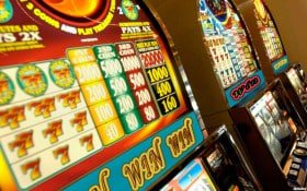 Live Lucky Twins dealer table with paired card mechanics at indobet77 login